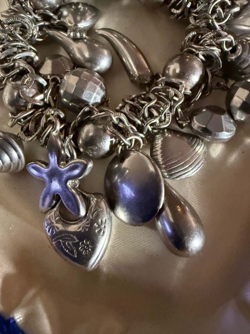Stretchy Silver-Tone sea life Charm Bracelet - Women's Fashion Jewelry - Picture 2 of 3